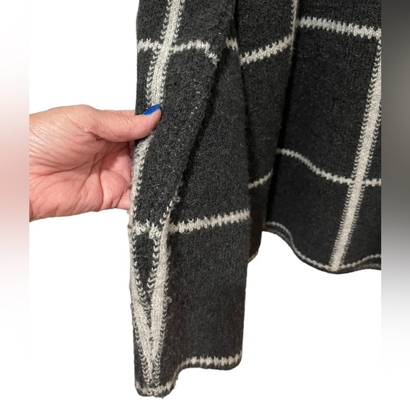 Artisan NY - sweater - Grey / cream - size L - GUC - Picture 5 of 6